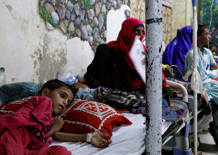 Children affected by the floods and suffering from malaria and fever, receive medical assistance at Sayed Abdullah Shah Institute of Medical Sciences in Sehwan