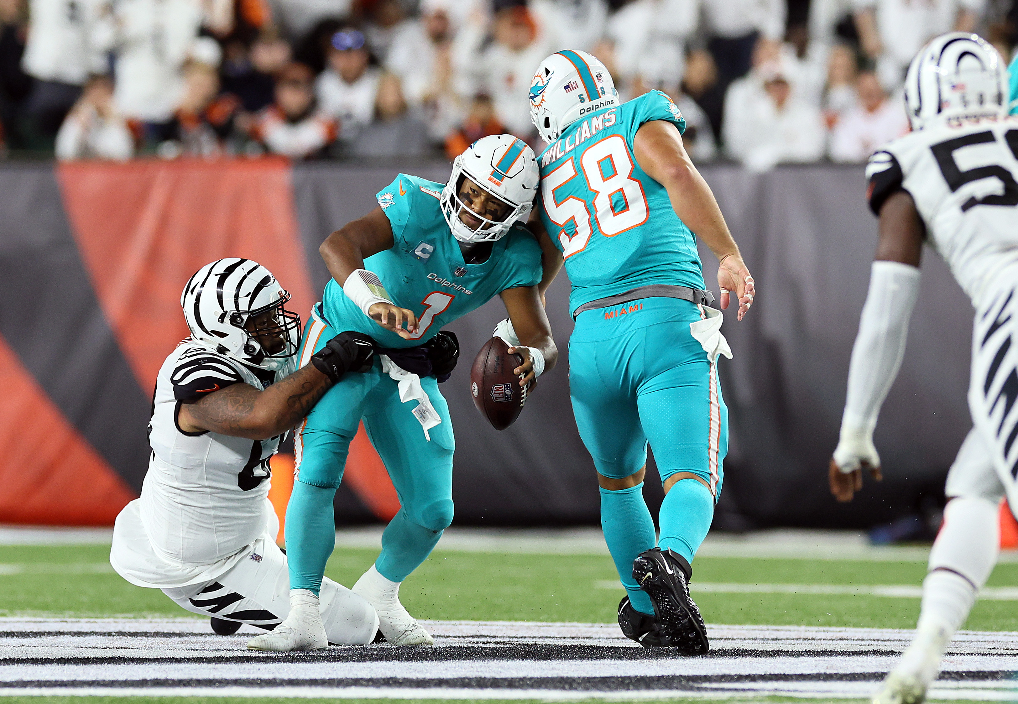 NFL Survivor Pool Picks Week 12: It's Time for the Dolphins