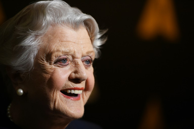 Angela Lansbury was known around the world for playing down-to-earth widow Jessica Fletcher who ferreted out criminals in the US television series "Murder, She Wrote", which was exported to dozens of countries