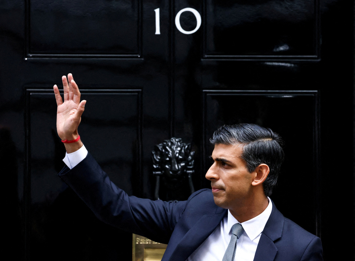 UK PM Sunak Gathers Cabinet To Begin ‘Hard Work’ Of Fixing Economy