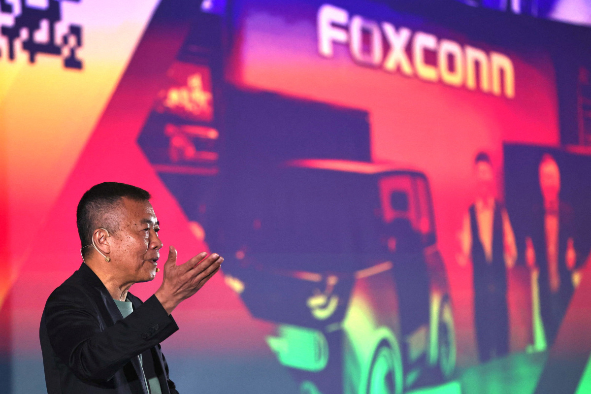 Foxconn Electric Vehicle Alliance Plans Boxy Three-seater | IBTimes