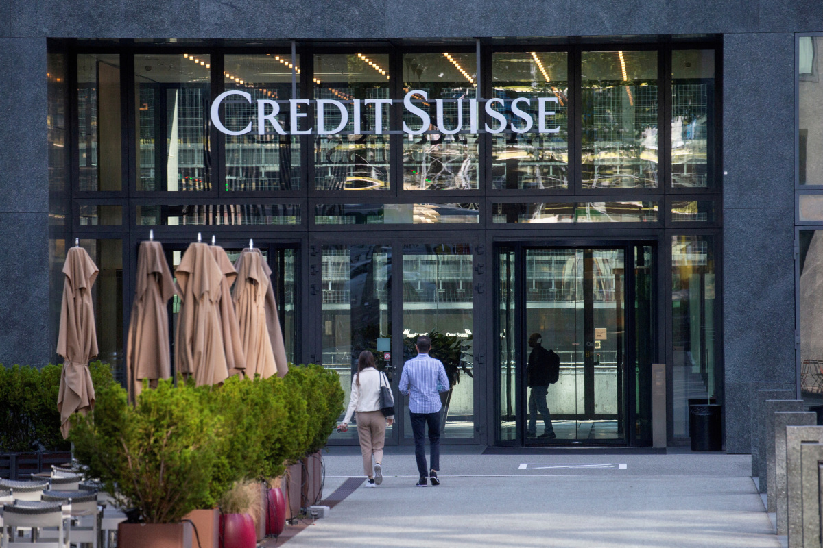 Famed Wall Street Analyst Predicts Credit Suisse Collapse Following   Logo Swiss Bank Credit Suisse Seen Zurich 