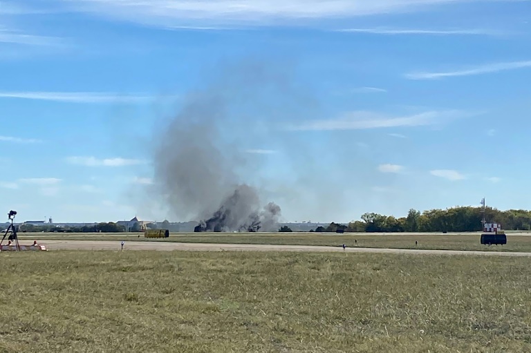 Two Dead As WWII Planes Collide During Dallas Air Show | IBTimes