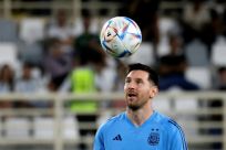 Lionel Messi trains in Abu Dhabi