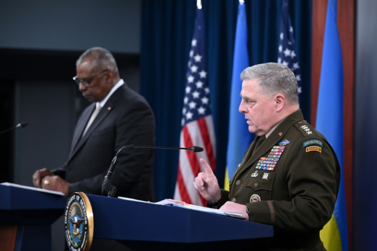 US Defense Secretary Lloyd Austin (L) and Chairman of the Joint Chiefs of Staff General Mark Milley hold a press conference at the Pentagon on November 16, 2022