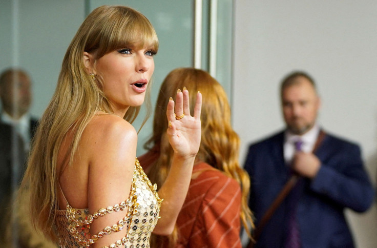 Taylor Swift membahas video musiknya "Semua Terlalu Baik" di festival film Toronto, di Toronto