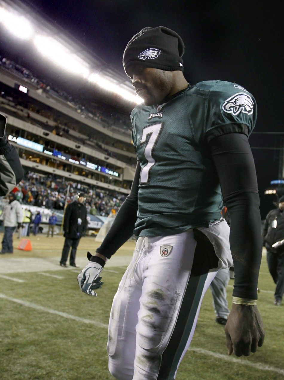 Nike Re-Signs Michael Vick To Endorsement Deal | IBTimes