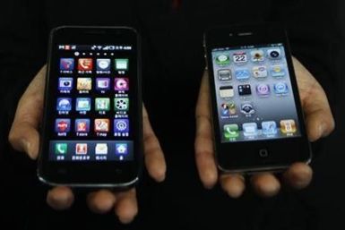Can Apple’s 4G LTE compatible iPhone 5 surpass Samsung Galaxy’s 3 million unit milestone?