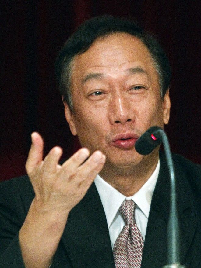 Terry Gou, CEO of Hon Hai, Foxconns parent company, speaks at a shareholders meeting in Tucheng, Taiwan.