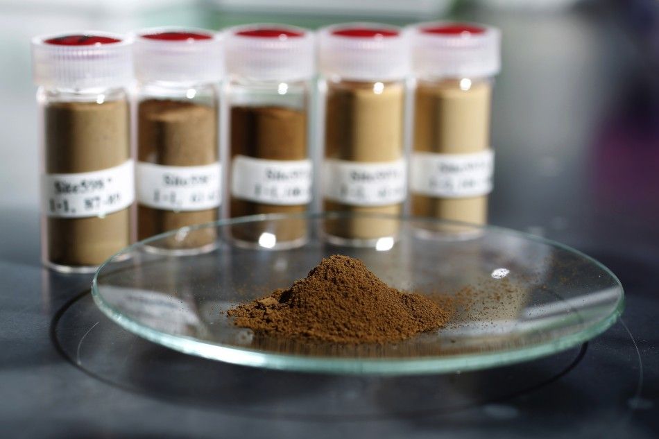 Mud samples extracted from below the Pacific ocean surface is pictured in Tokyo
