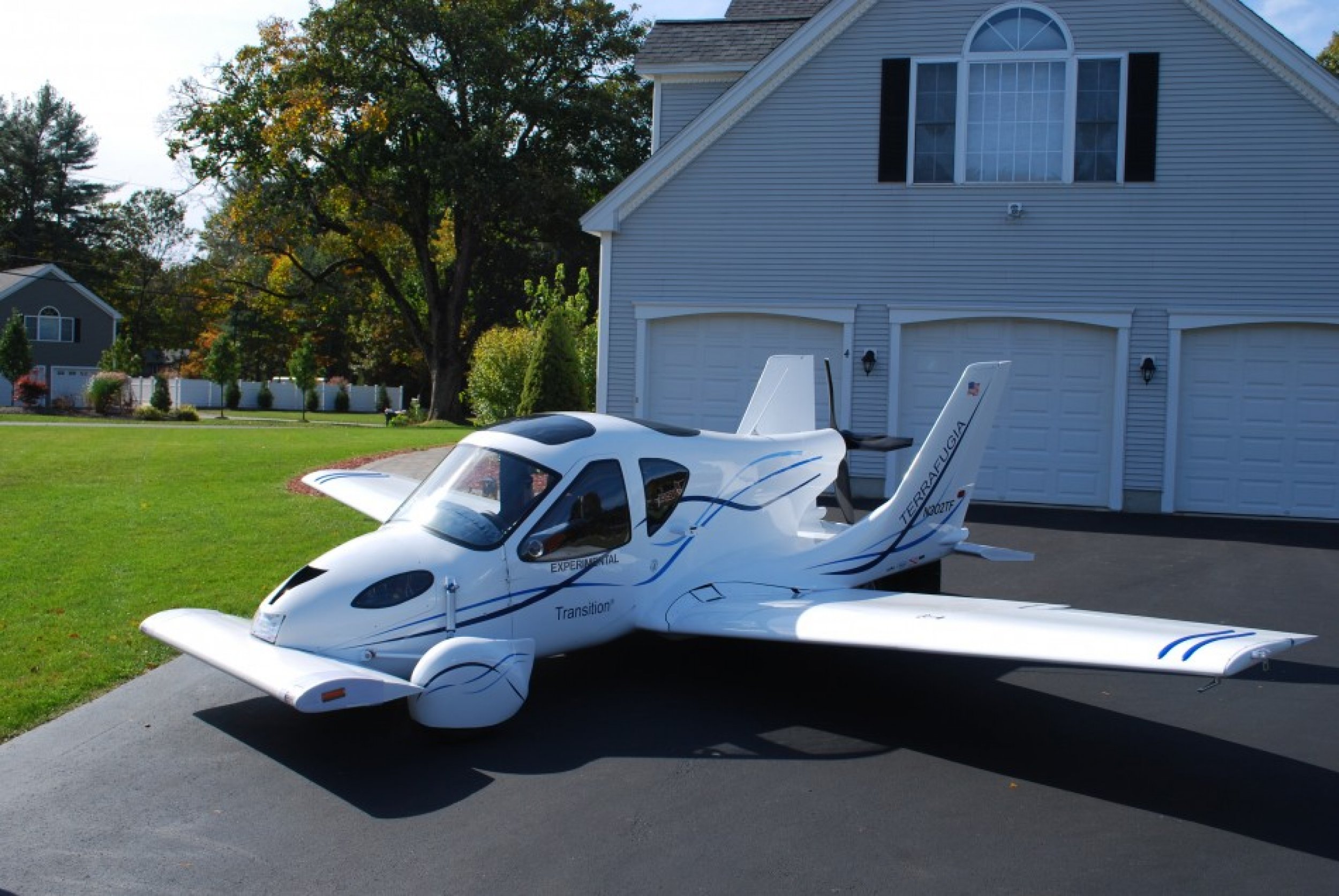 Worlds First Flying Car to make its Debut at NY Auto Show 