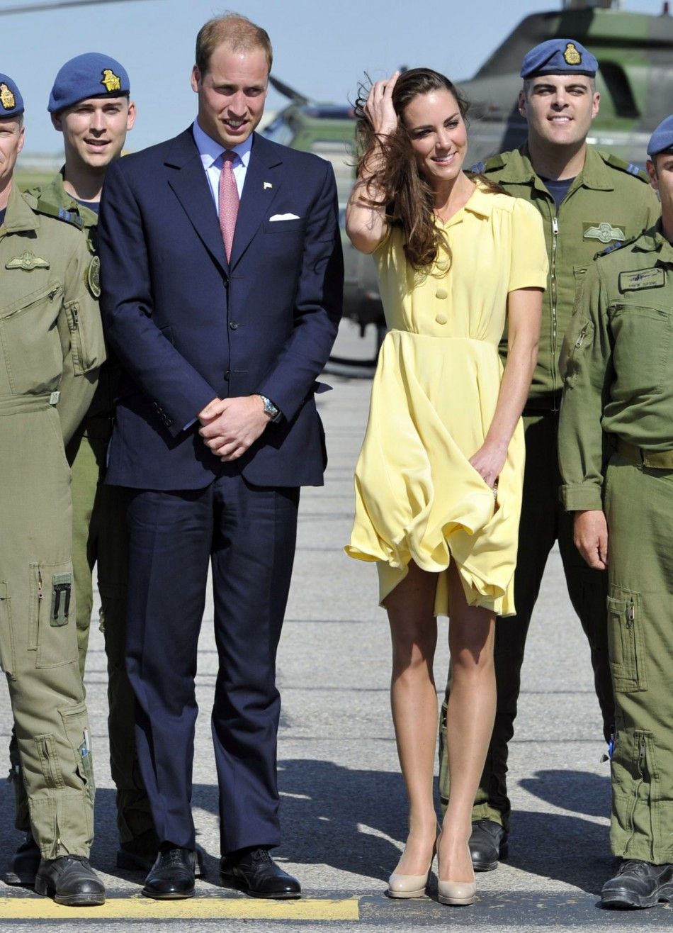 Britain039s Prince William and his wife Catherine, Duchess of Cambridge, pose for a picture on their arrival in Calgary