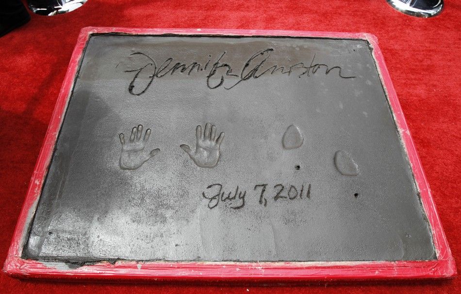 Jennifer Aniston Gets Hollywood Handprint 