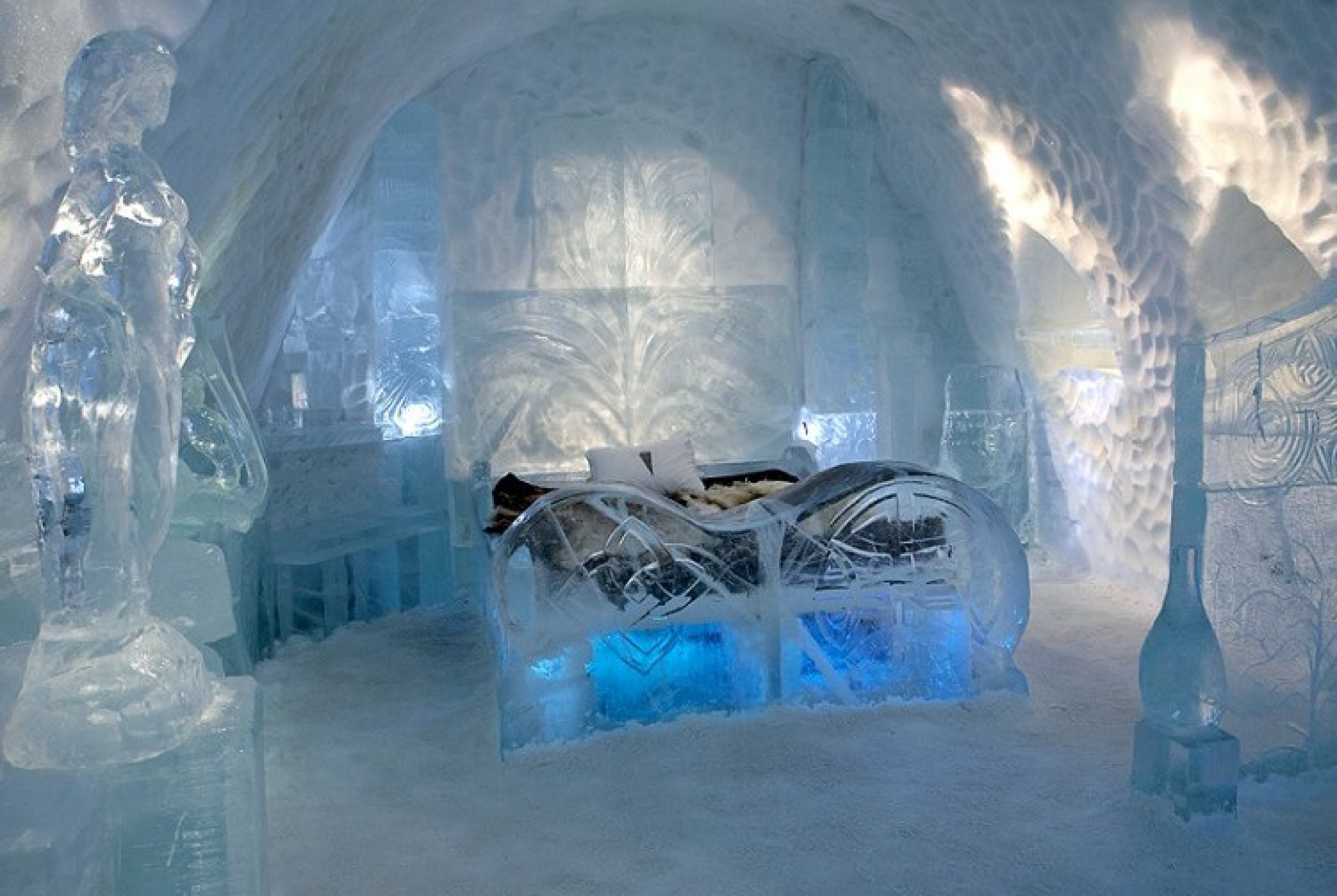 Bed of ice, Icehotel in Swedish Lapland
