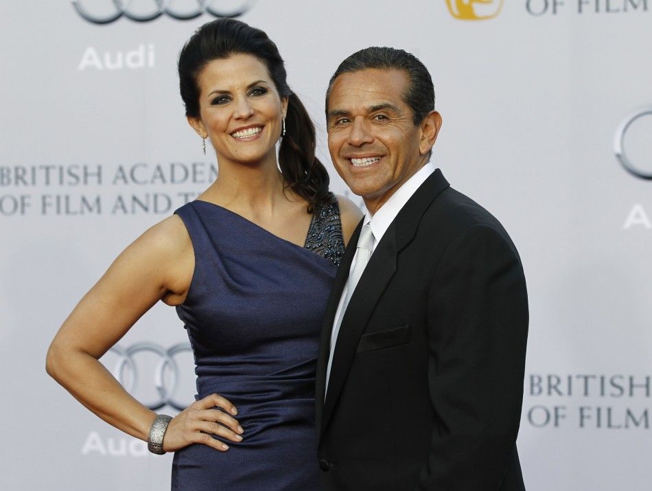  Los Angeles Mayor Antonio Villaraigosa and his partner Lu Parker pose at the BAFTA Brits to Watch event in Los Angeles
