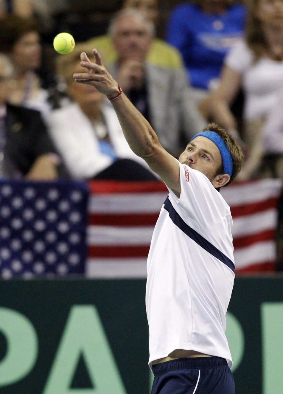 David Ferrrer defeating Mandy Fish booked Spain in semi-finals of Davis Cup
