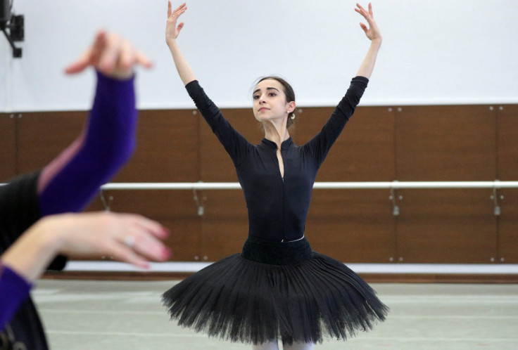 Ballet star Laura Fernandez rehearses in Tbilisi