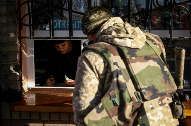 Hot dogs are providing sustenance and convenience for Ukraine's soldiers