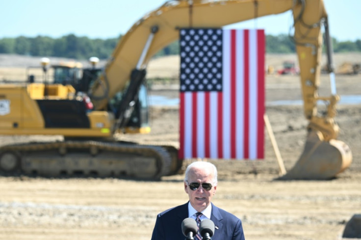 US President Joe Biden visited the site of a future Intel semiconductor plant in Ohio and is now seeing another, built by TSMC, in Arizona