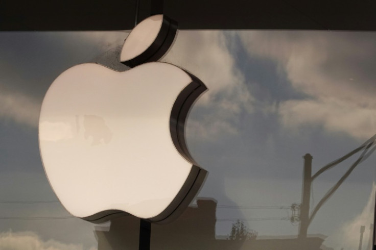 Apple extending data-scrambling encryption to its online iCloud storage service around the world could set up a clash with authorities interested in looking at messages, images and more ferreted away by users of Apple devices