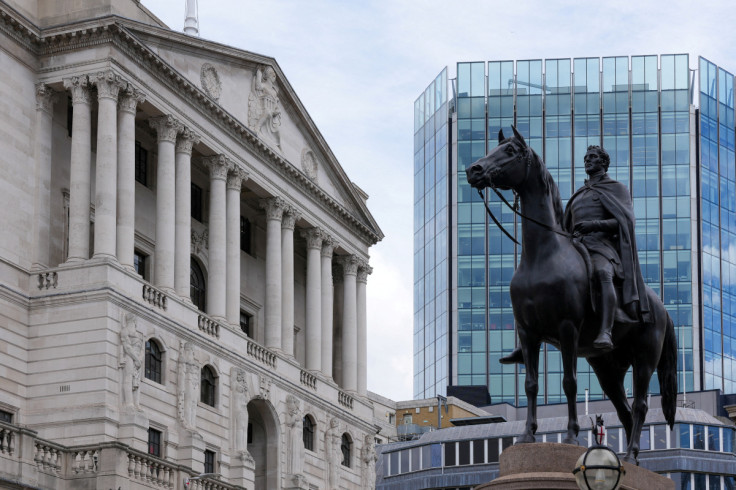 View of Bank of England building in London