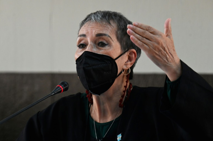 Judge Oly Gonzalez offers the sentence against anticorruption prosecutor Virginia Laparra