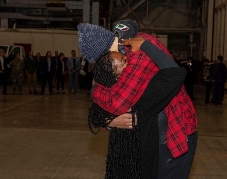 Brittney Griner Lands In Texas Hugs Wife