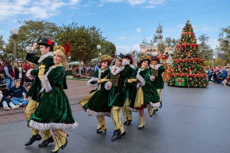 Disney parks Christmas Day Parade