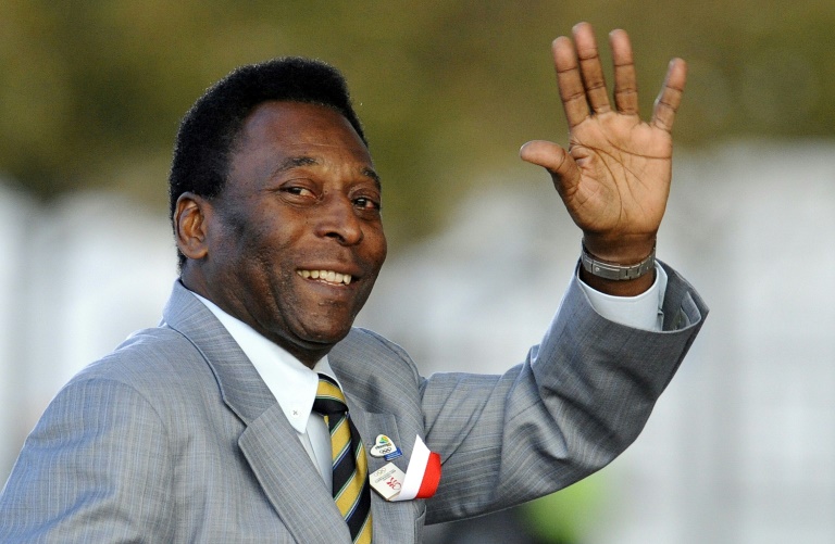 Pele’s Family Gather At His Hospital Bedside For Christmas