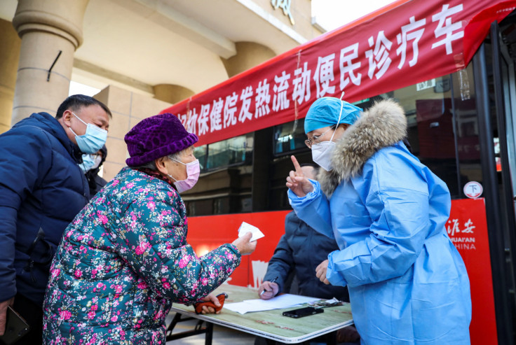 Mobile fever clinic in Huaian