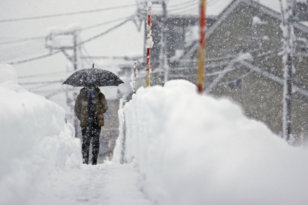 Extreme Weather Snow Storm In Japan Leaves 17 Dead IBTimes