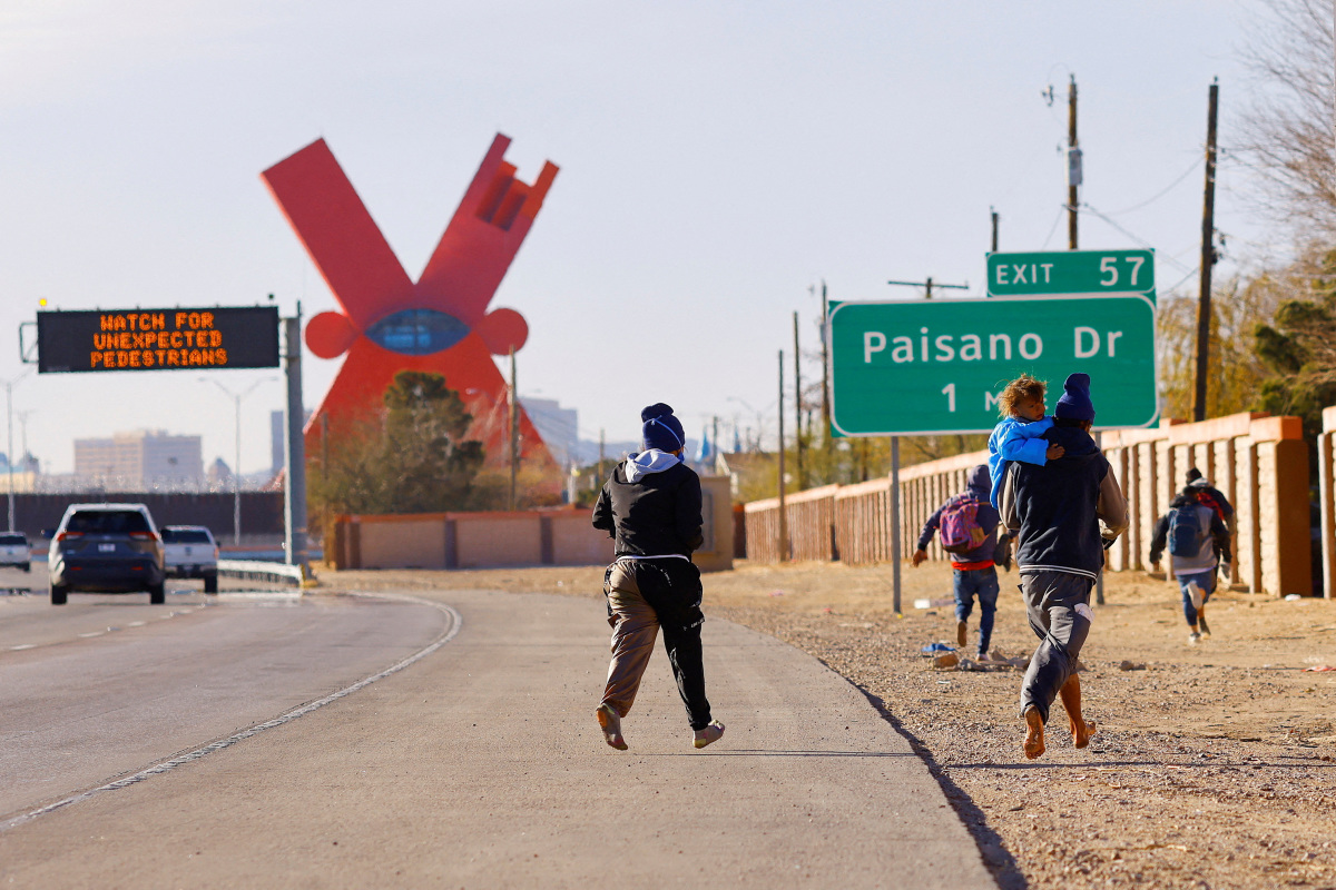 Slipping Over Mexico Border, Migrants Get The Jump On U.S. Court Ruling