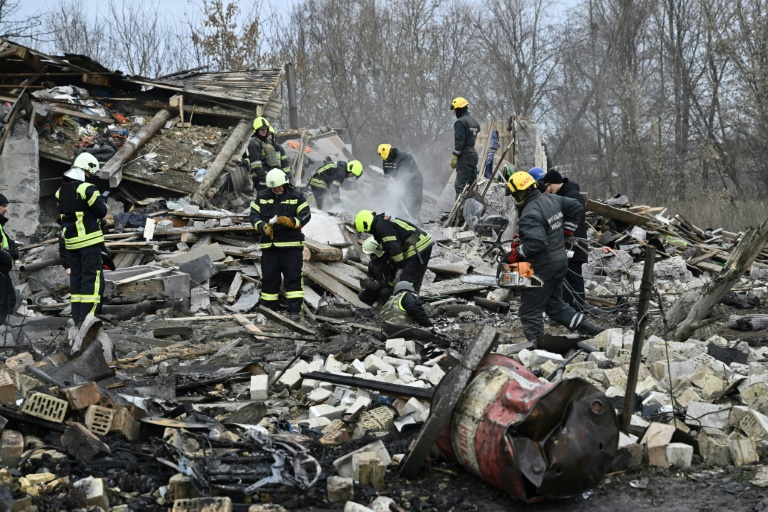 https://d.ibtimes.com/en/full/4400611/russian-missiles-battered-ukraine-thursday-including-outskirts-capital-kyiv.jpg