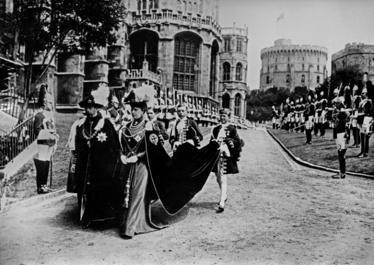 King George V was also not meant to rule but became heir when his brother died during the 1892 flu pandemic
