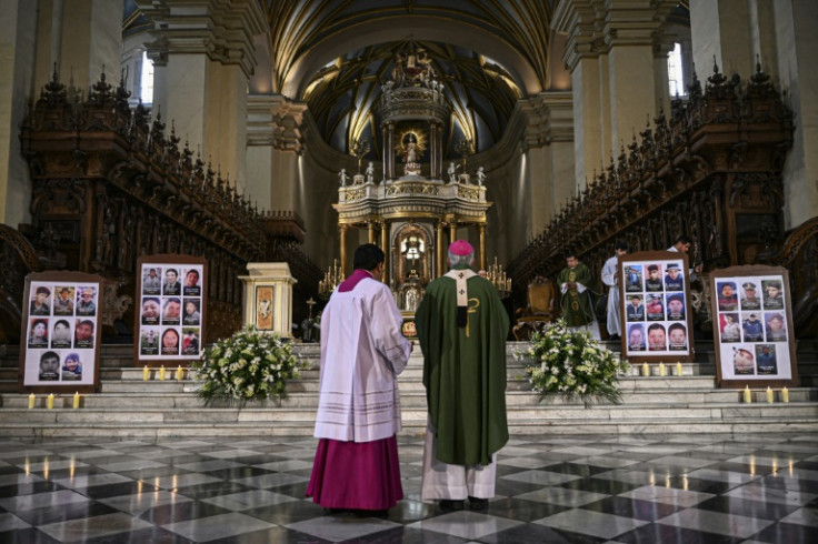 A mass was held in Lima for protesters and police killed in the uprising