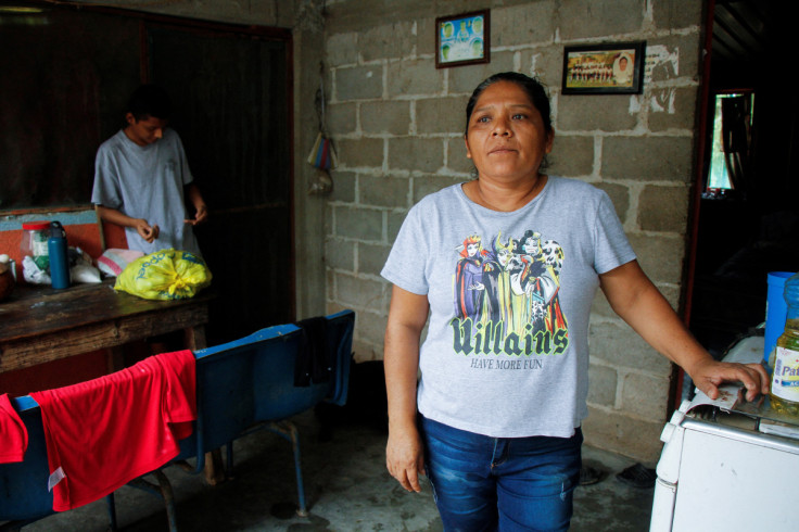 Interview with wife of late journalist Gustavo Sanchez in Morro de Mazatan