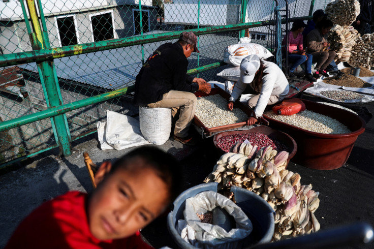 Mexico inflation eases slightly, central bank still seen hiking rates