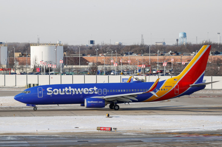 Travellers deal with weather cancellations at Chicago Midway International Airport