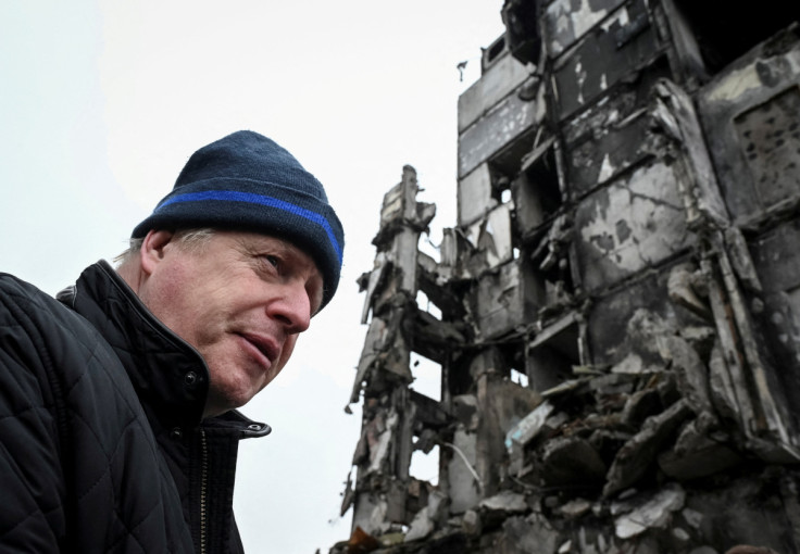 Former British PM Johnson visits the town of Borodianka