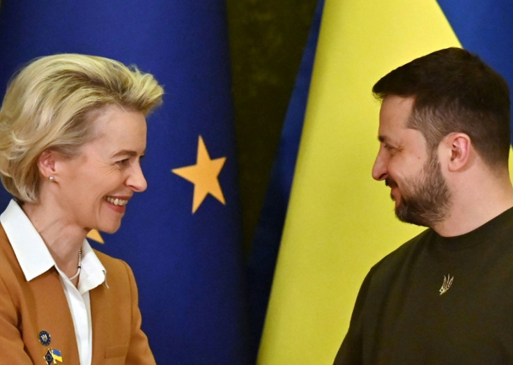 Ursula von der Leyen (left) met Ukrainian President Volodymyr Zelensky (right) on Thursday