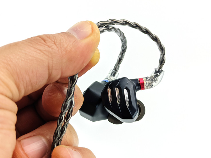 Hands-on with FiiO FH7S IEM