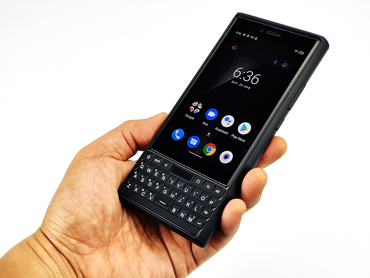 Unihertz Titan Slim Hands-on Review: The 2023 BlackBerry 