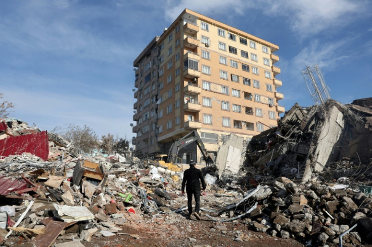 AFP teams witnessed many areas of Kahramanmaras in which groups of survivors stood alone