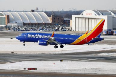 Travelers deal with weather cancellations at Chicago Midway International Airport