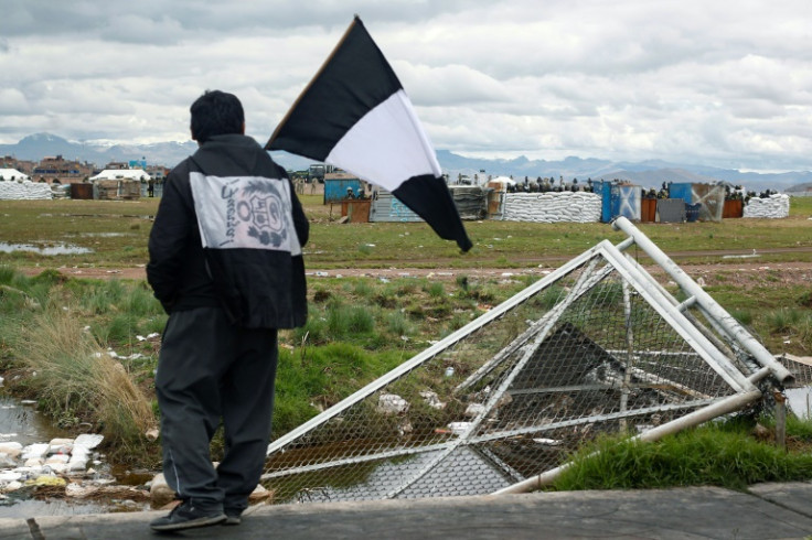 Dozens or national roads remain blocked by protesters in Peru
