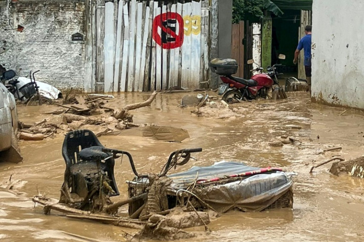 Rescue teams are racing against the clock to look for survivors in the wake of the latest bout of violent weather to hit Brazil