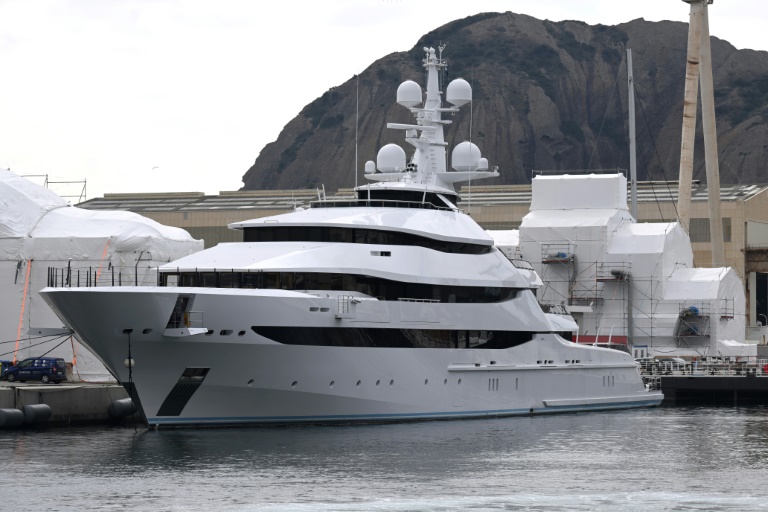 Russian Oligarchs' Superyachts On Sanctions Radar | IBTimes