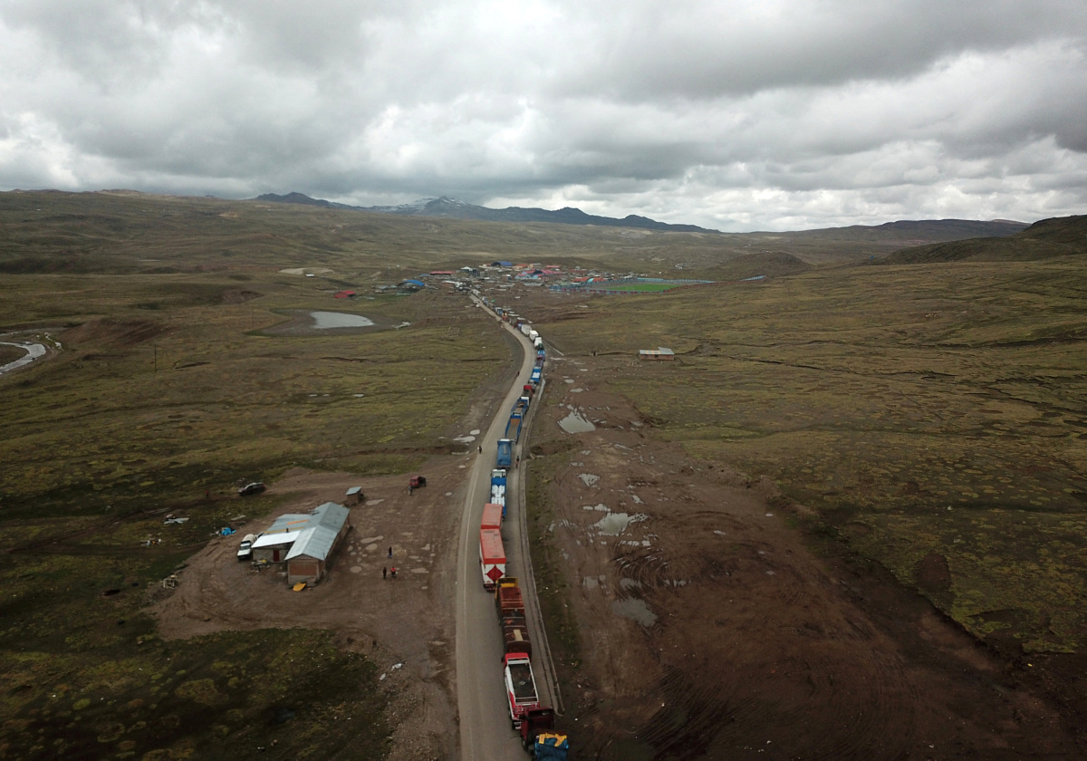 Peru Protesters Temporarily Lift Mining Highway Blockade, Sources Say ...