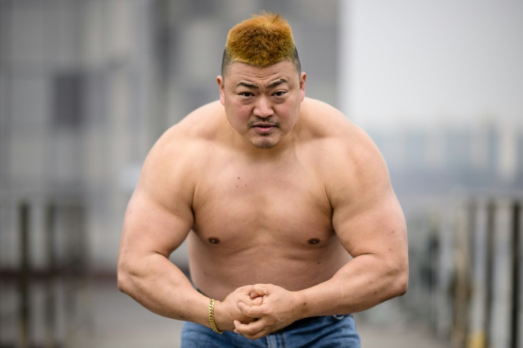 South Korean car dealer Jo Jin-hyeong competes against the country's top athletes on the Netflix show 'Physical: 100'