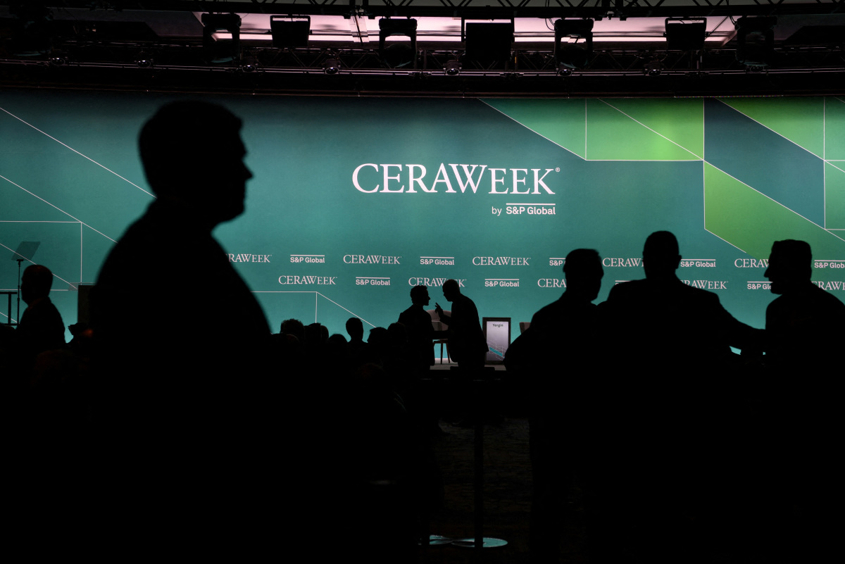 CERAWEEK-US Plans No Wider Easing Of Sanctions On Venezuela, Official ...